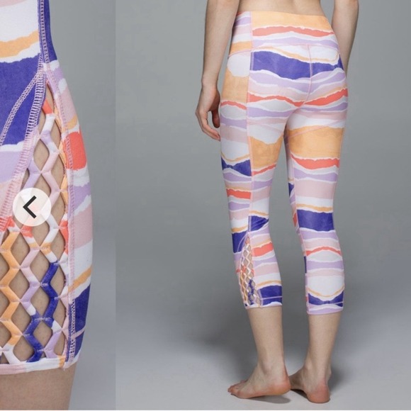 lululemon athletica Pants - Lululemon True Self Crop Bleacher Stripe White Iris Flower Size 4